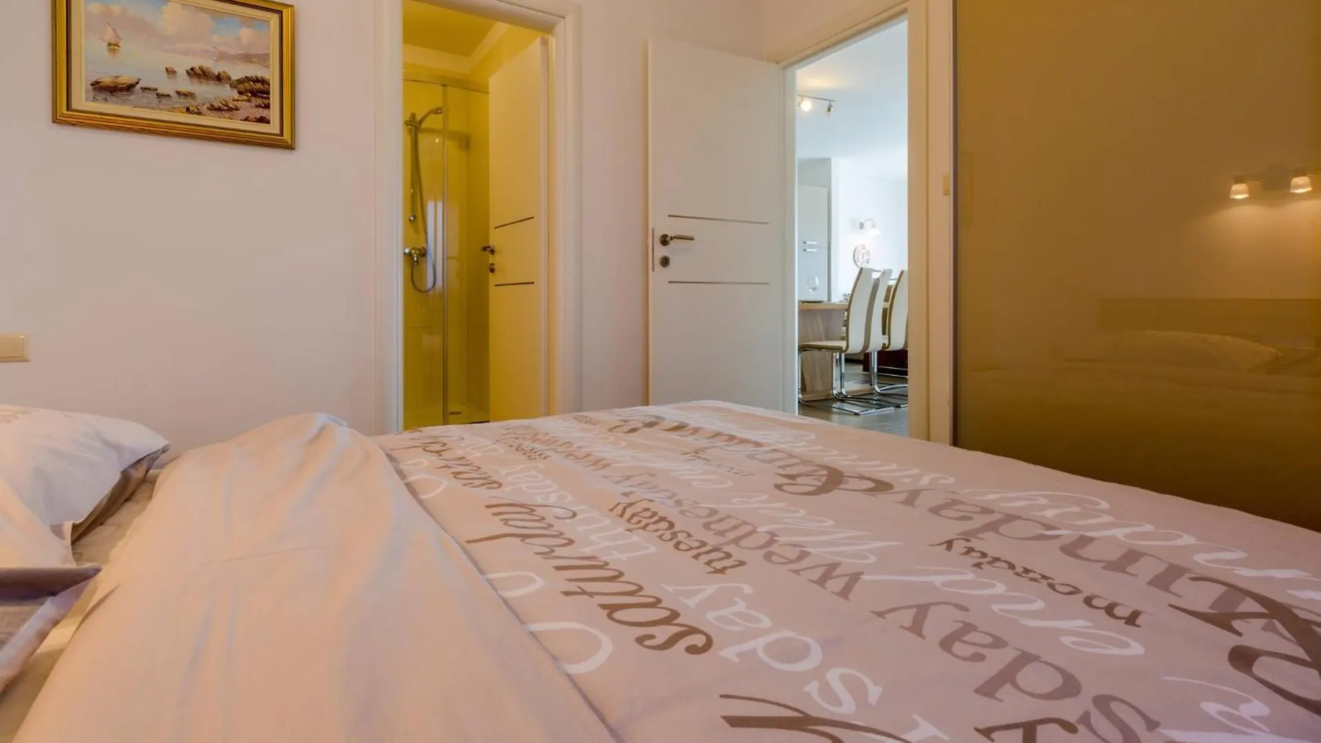 Apartments In Dramalj 39042 Croatia