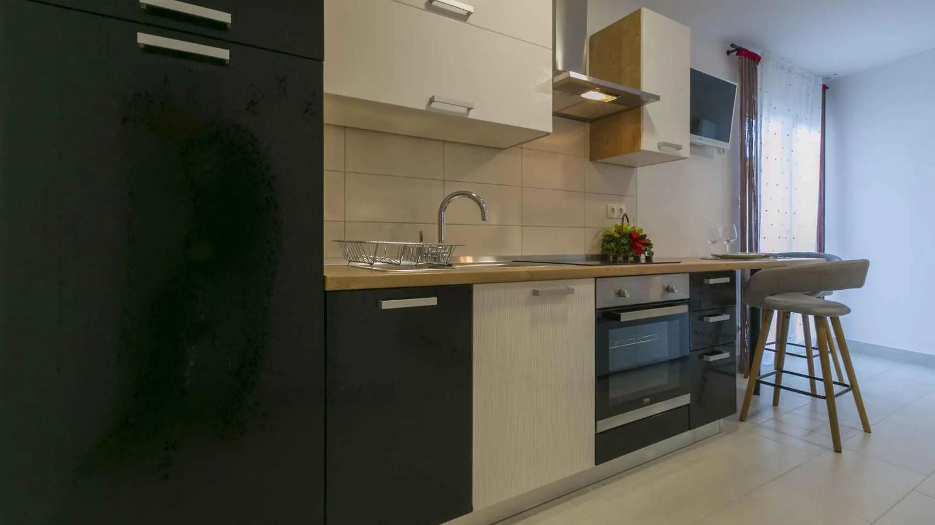 Apartments In Dramalj 39042 Croatia